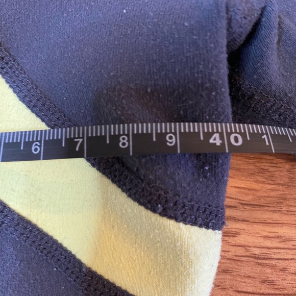 ✨HP✨ Lululemon zip up jacket - Picture 8 of 8